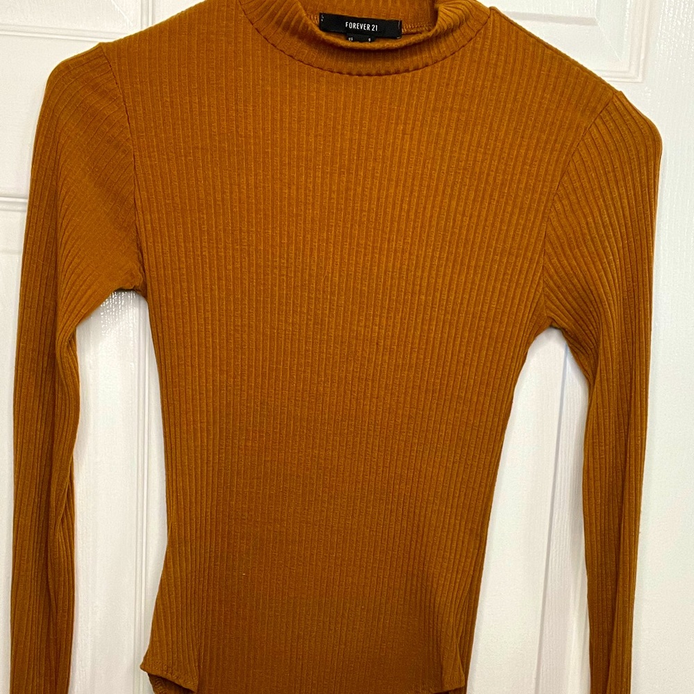 Burnt orange body suit m, gently worn, fall fashion, tulip sleeve, 70s inspired